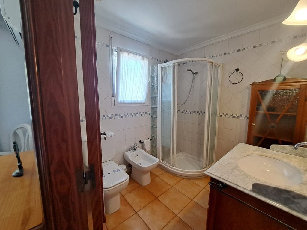 Property Title for Sale - Foto 15