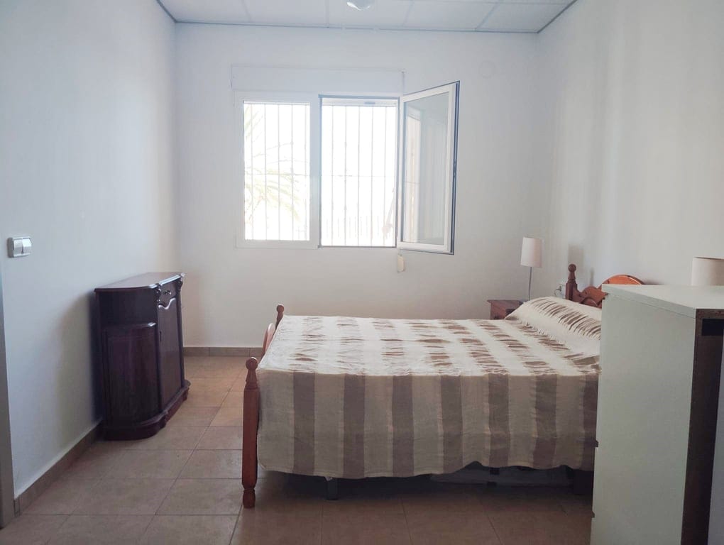 Villa for sale with 4 bedrooms and a pool in Calpe, with sea views. - Foto 25