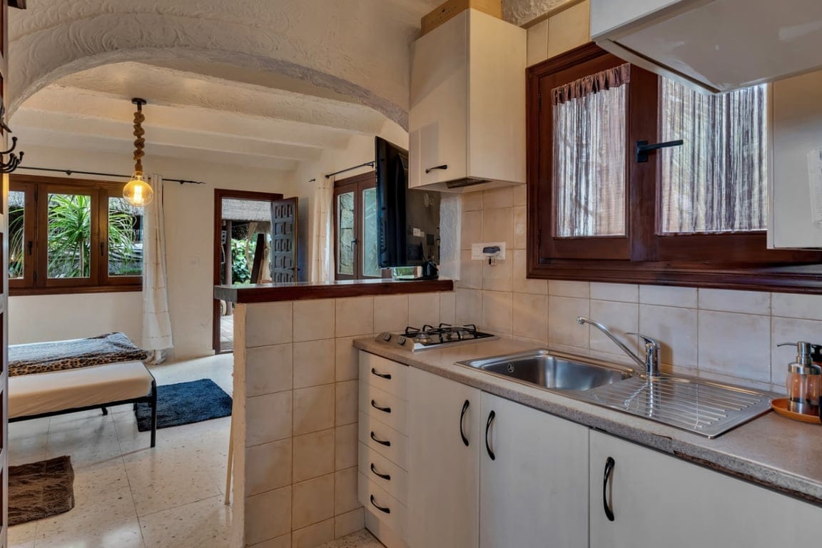 Villa met gastenappartement, volledig gerenoveerd en dicht bij het oude centrum van Jávea - Foto 34