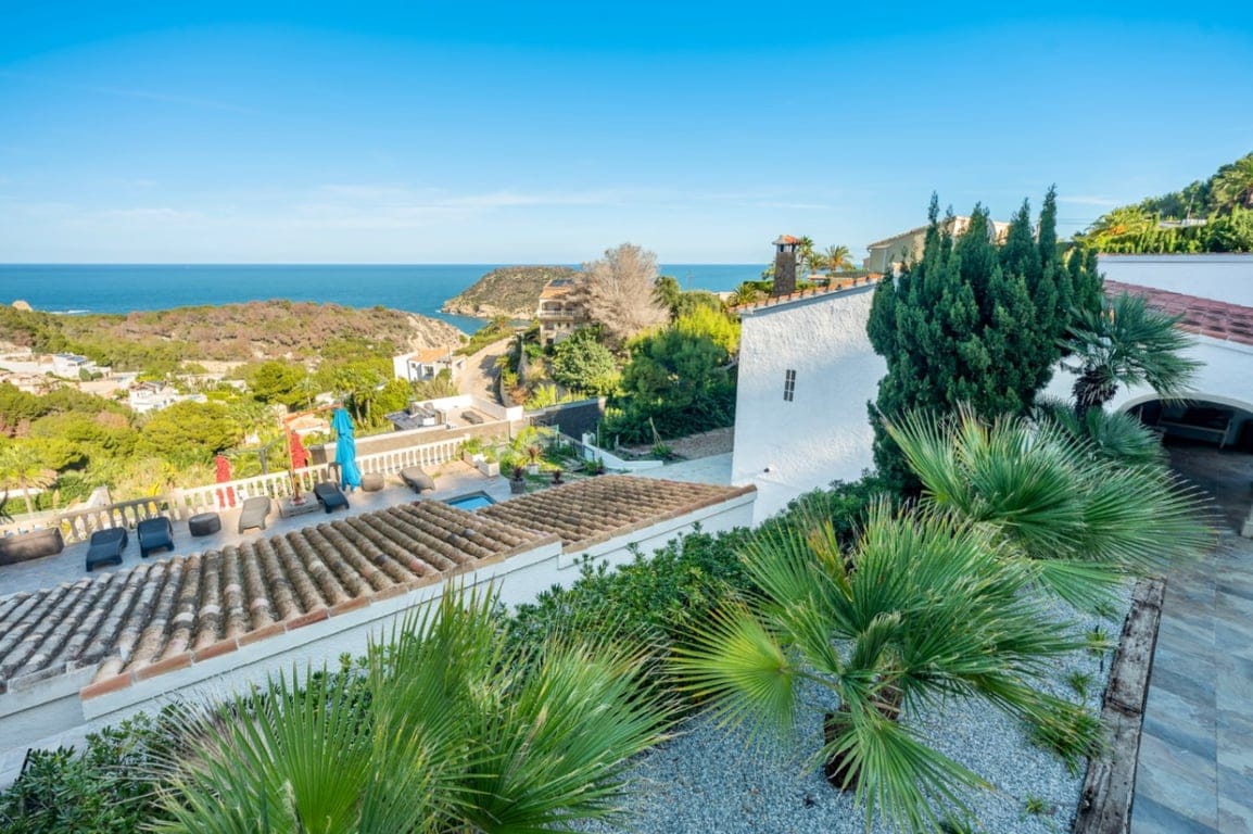 Villa zu verkaufen in Jávea mit Meerblick und in kurzer Entfernung zum Portixol-Strand