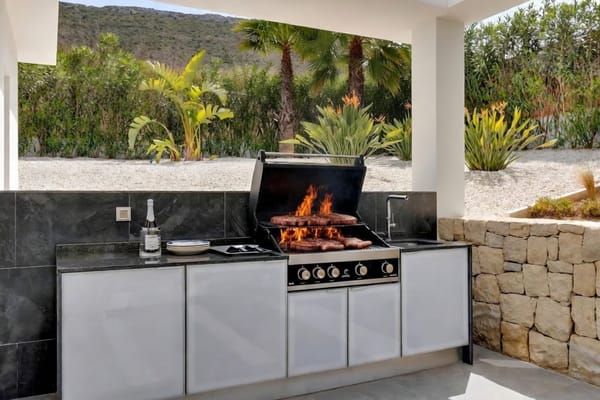 ¡Espectacular villa (2023) con privacidad y materiales de alta calidad! - Foto 15