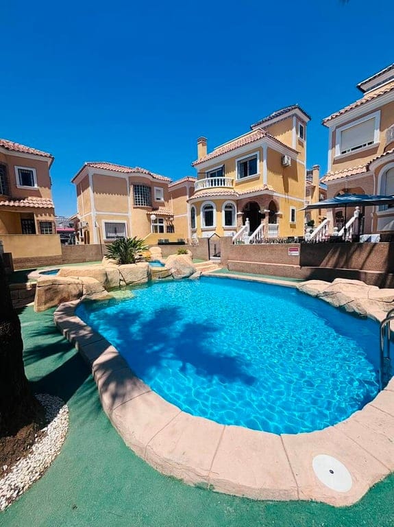 Villa en venta en Orihuela Costa - Foto 23
