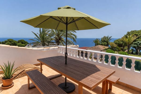 Excepcional propiedad en una exclusiva zona con vistas panoramicas al mar - Foto 9