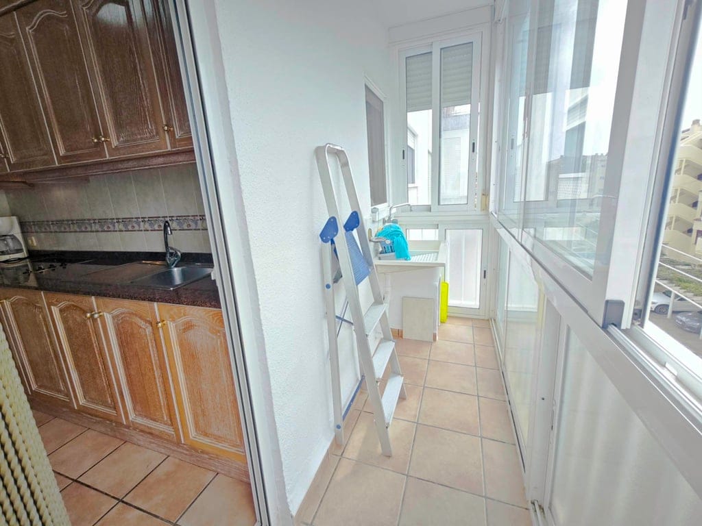 2-bedroom apartment with sea views for sale in the Las Brisas area. - Foto 11