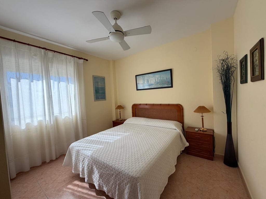 Ground floor with private garden for sale with 2 bedrooms in Playa de les Marines, Denia. - Foto 23