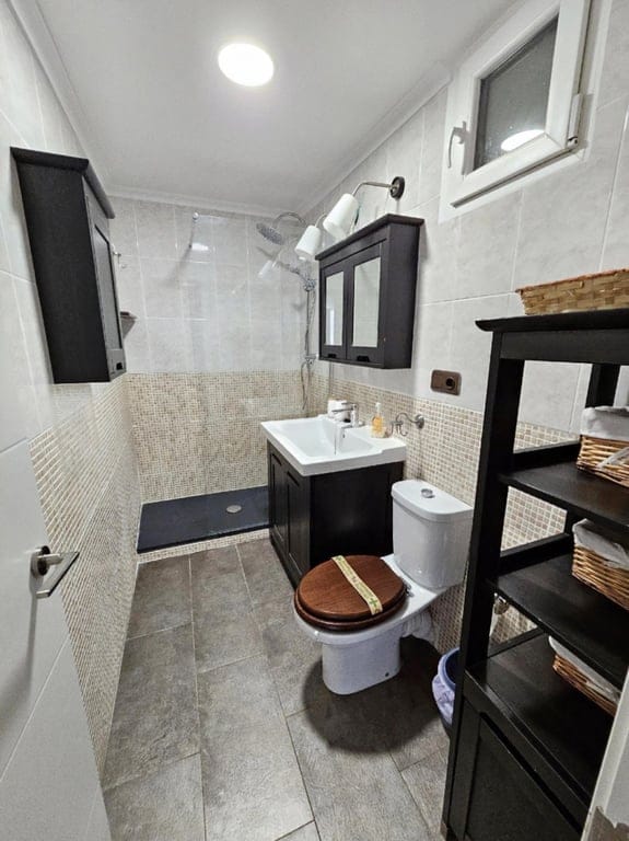 Fabulous and Bright Apartment in the beach - Foto 13