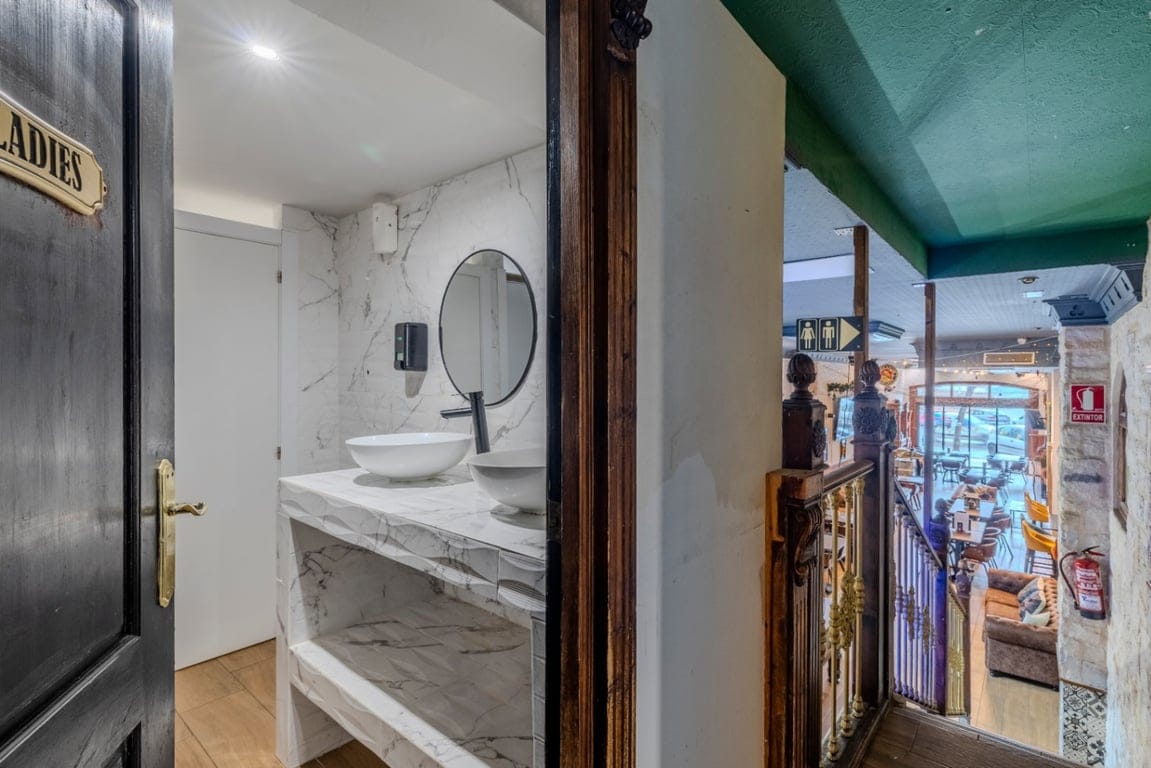 Pub for sale in prime Arenal location in Javea - Foto 40