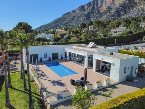 Exclusiva villa moderna con impresionantes vistas abiertas en una demandada zona de Jávea - Foto 69