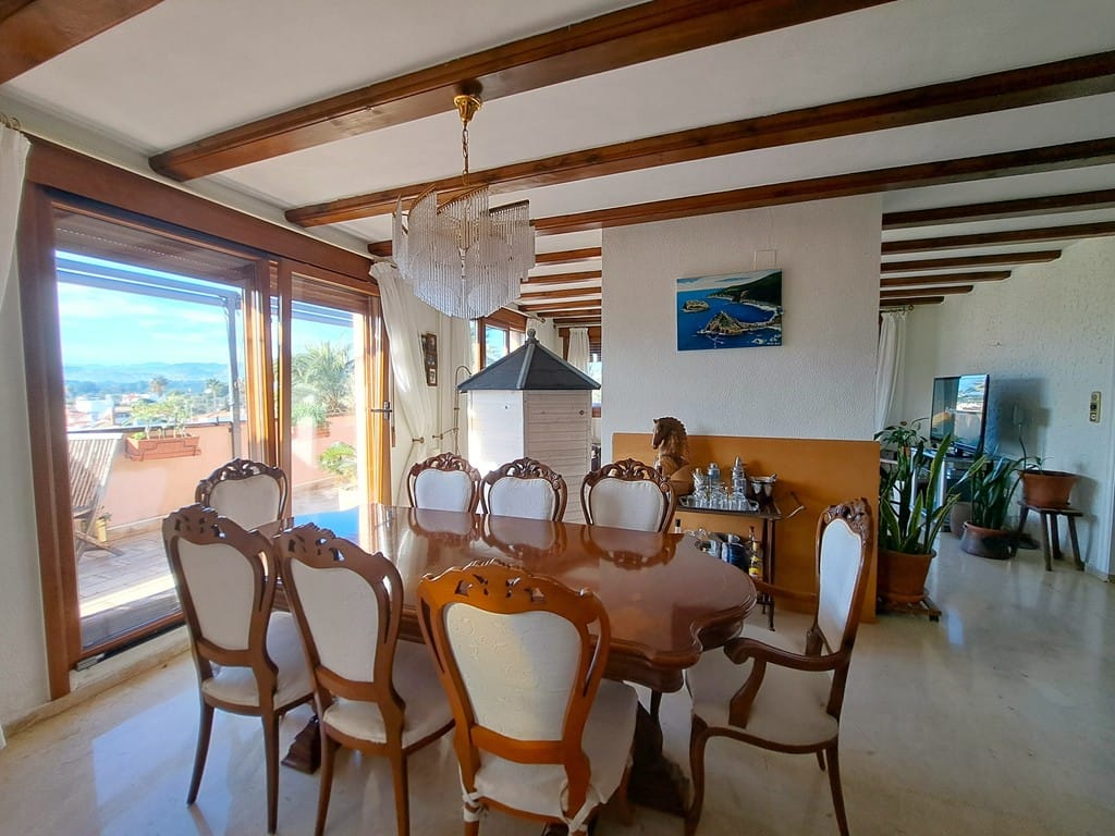 Penthouse with a large terrace and pool for sale in Dénia beach. - Foto 11