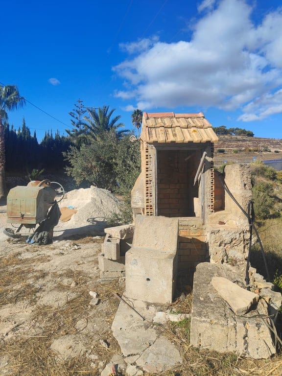 12,137 m2 plot with a habitable rustic house and beautiful views of the sea and the Peñón de Ifach - Benissa - Foto 33