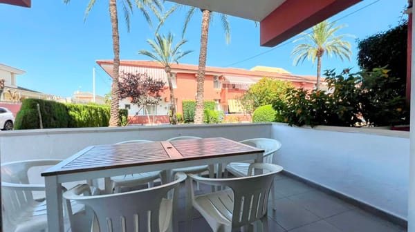 Elegante apartamento de 3 habitaciones con terraza y parking a solo 250 m de la playa. - Foto 5