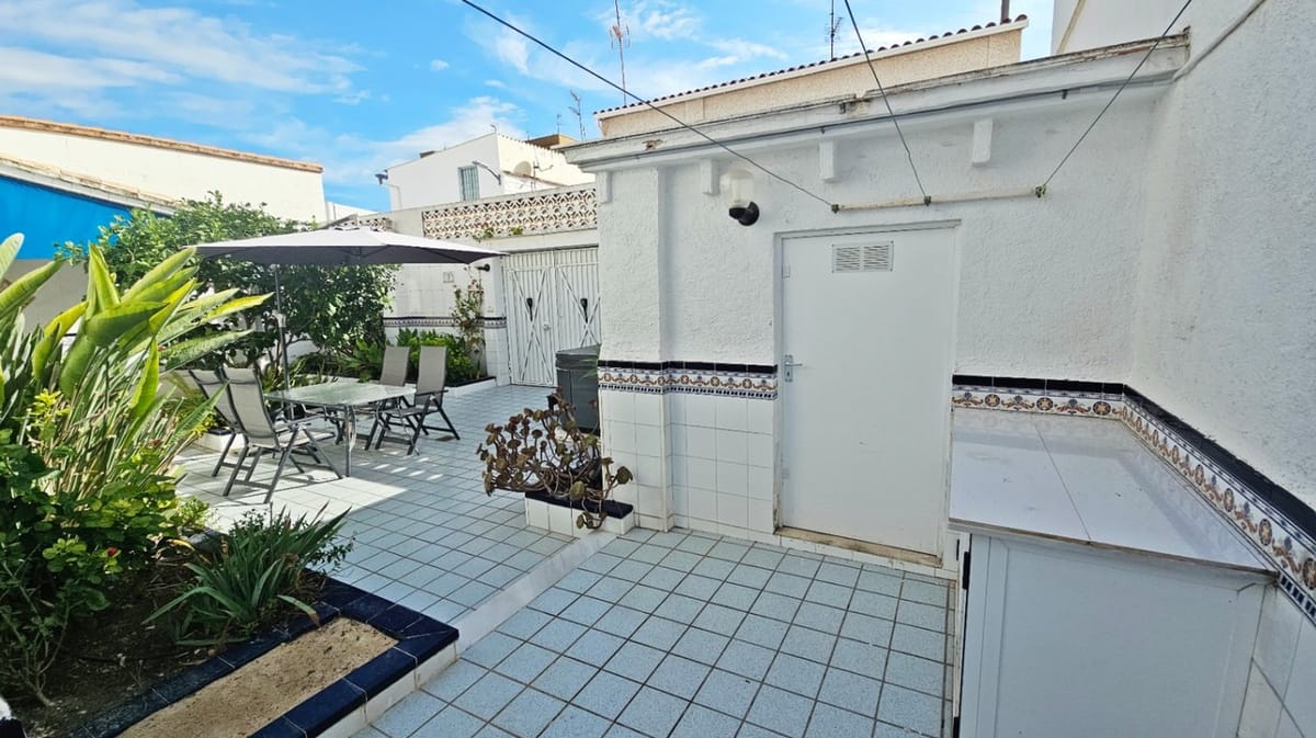 Landhaus in Pego mit großem Innenhof - Foto 4