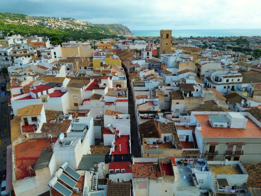 Townhouse with 10 rooms in the center of Jávea.