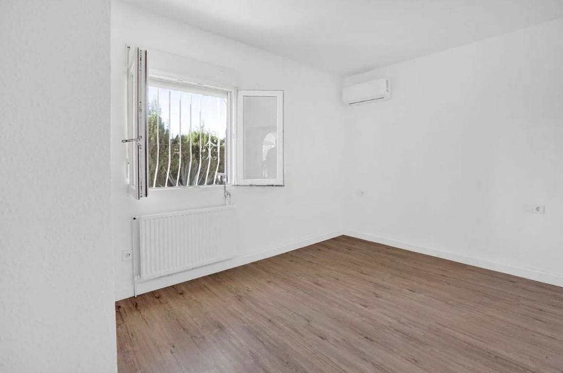 EXCLUSIVE CALPE VILLA: PRIVATE POOL, SPECTACULAR PEÑÓN DE IFACH VIEWS - Prime Investment Opportunity! - Foto 8