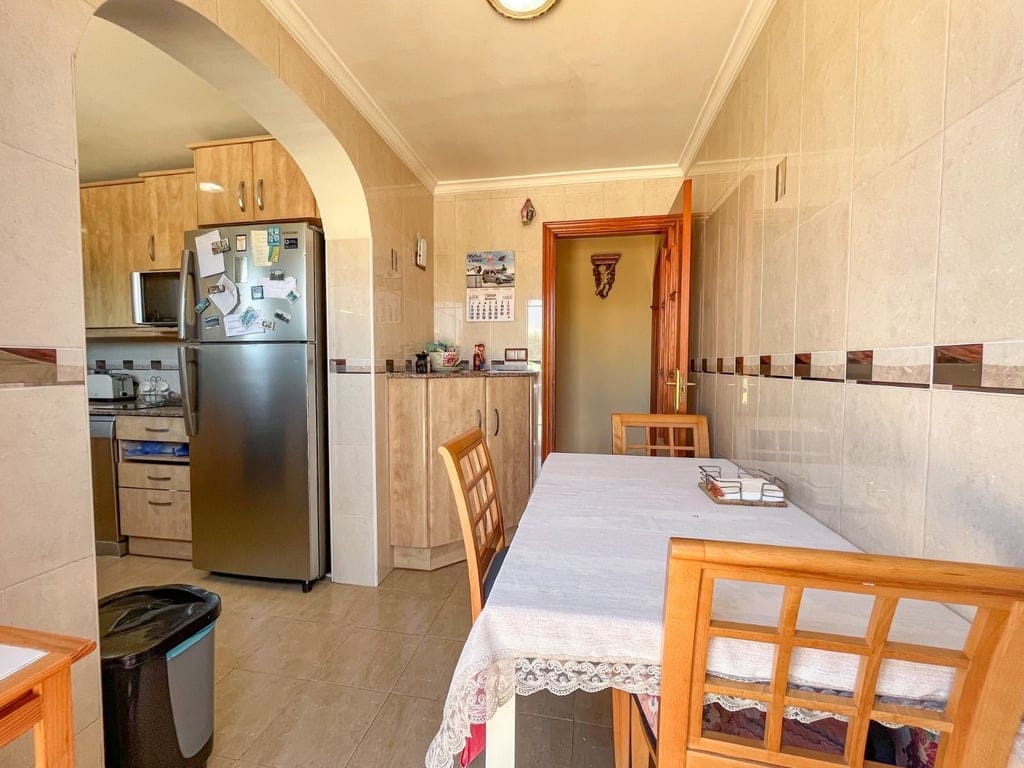 House for sale in Dénia with an active restaurant license in Las Marinas, 500 m from the sea. - Foto 10