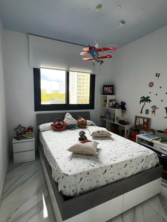 LUJO EN BENIDORM: Apartamento 9ª Planta, 2 Dorm, 2 Baños con Vistas Panorámicas al Mar - Foto 12