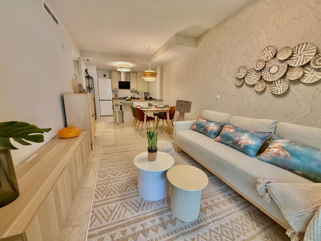 Renovated 1-bedroom apartment in Denia with a communal pool. - Foto 6