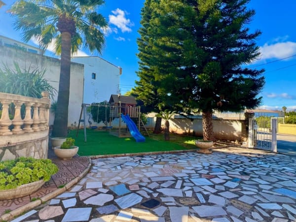 CHALET CON PISCINA, PARKING Y NAVE INDUSTRIAL EN VENTA - Foto 3