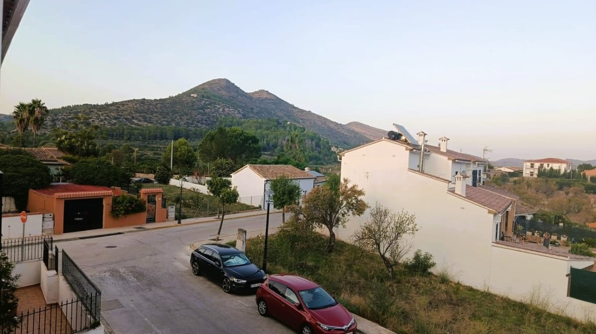 Charmante geschakelde woning met privé garage en een groot terras in het hart van Alcalalí. - Foto 11