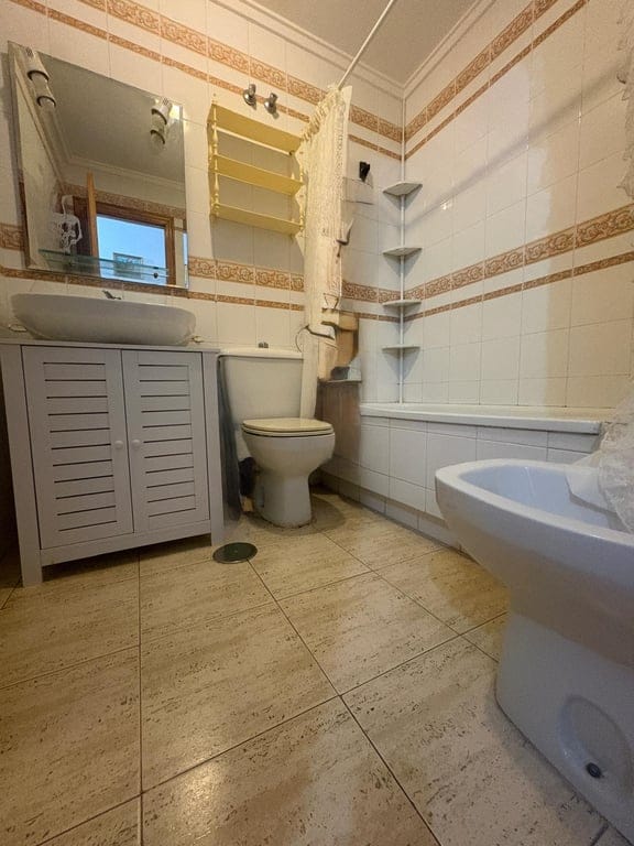 Apartamento en venta de 2 dormitorios en Torrevieja, Alicante. - Foto 25