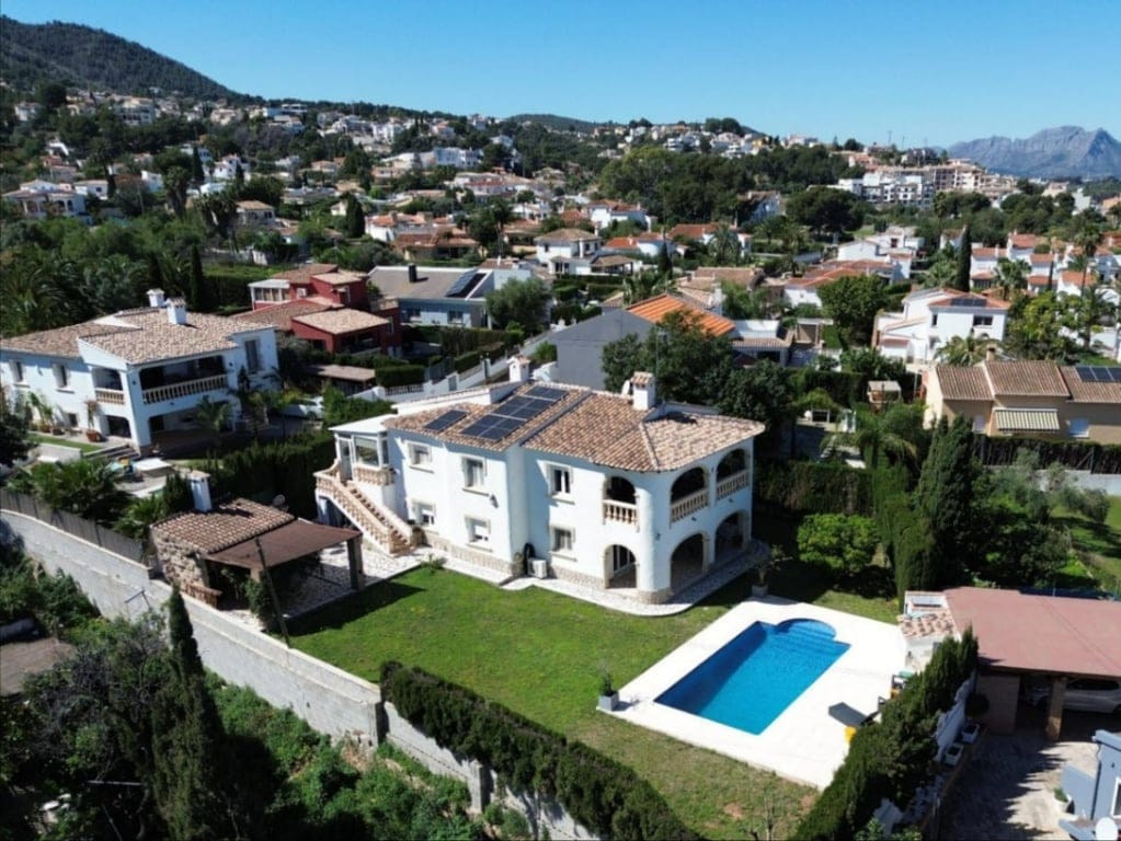 Villa de 3 dormitorios, apartamento de invitados y vistas al mar en el Montgó, Dénia - Foto 28