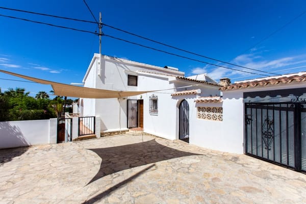 Villa parcialmente renovada en venta en Benissa Costa - Foto 6