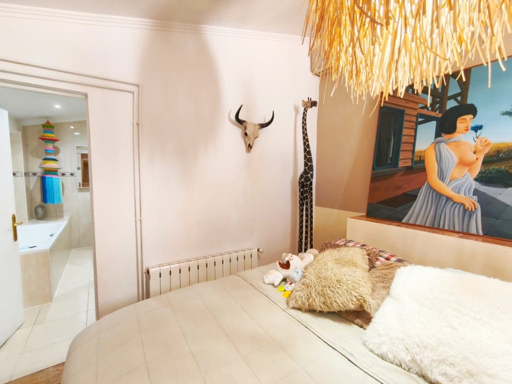 Farm in Castell de Castells for sale with 5 bedrooms, pool, and large land. - Foto 17