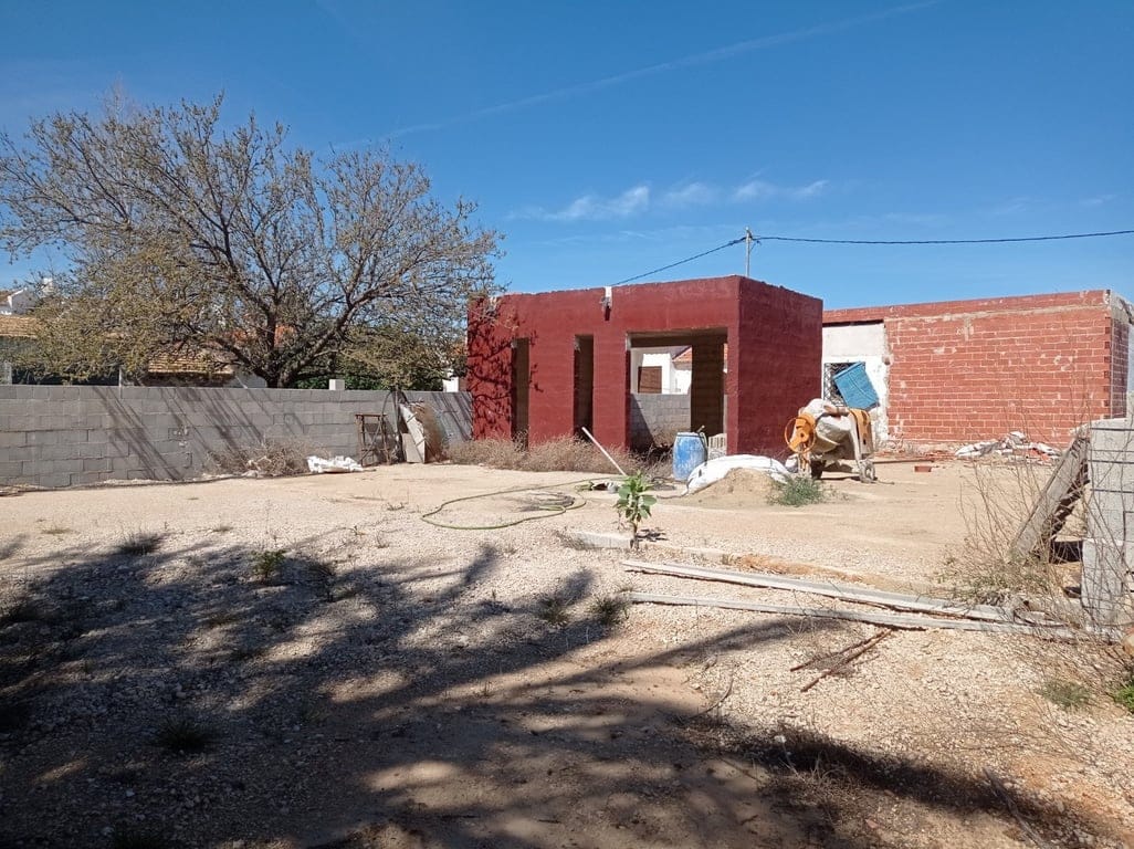 Chalet en venta en primera linea de playa de Denia - Foto 4