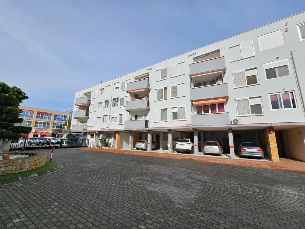 Fabulous and Bright Apartment in the beach - Foto 20