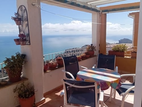 Apartment for sale with fabulous sea views.