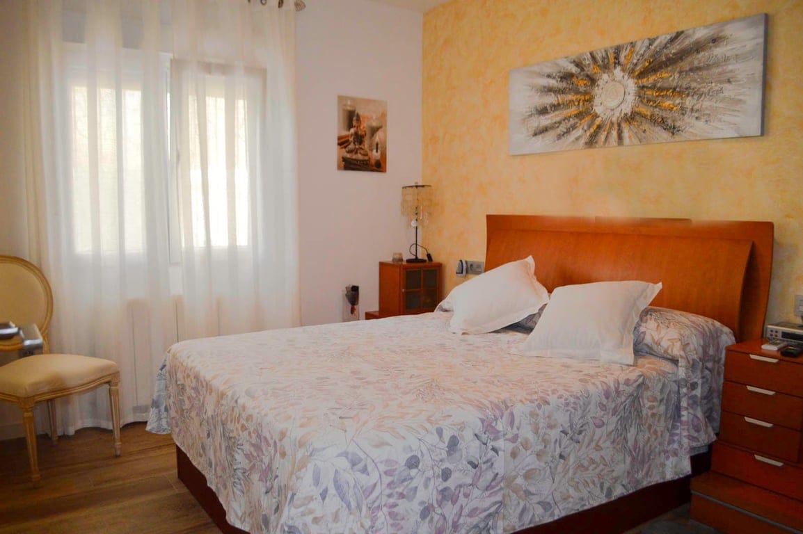 4 bedroom villa in Las Marinas, in the area of Las Brisas - Foto 5