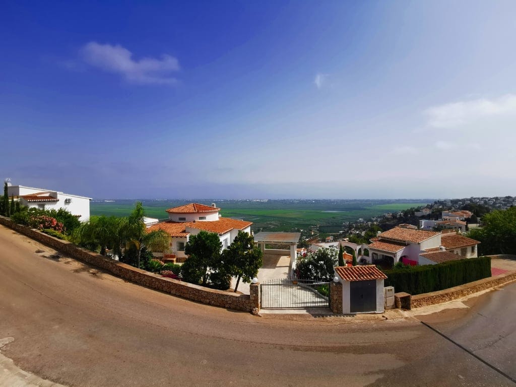 Wohnung mit großer Sonnenterrasse in MontePego - Foto 4