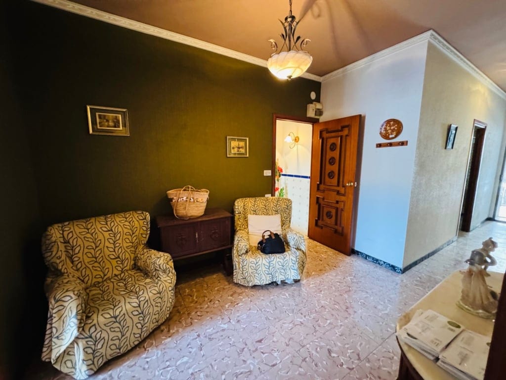 Casa de dos plantas en el centro de Orba (Alicante) - Foto 6