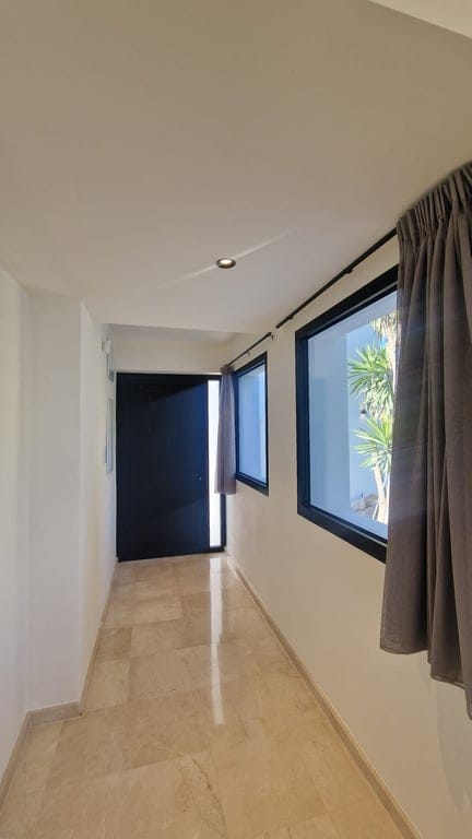 ULTIMATE LUXURY VILLA: 6-BEDROOM, CUMBRE DEL SOL RETREAT | BREATHTAKING PANORAMIC SEA VIEWS | TURNKEY & SUSTAINABLE - Foto 8