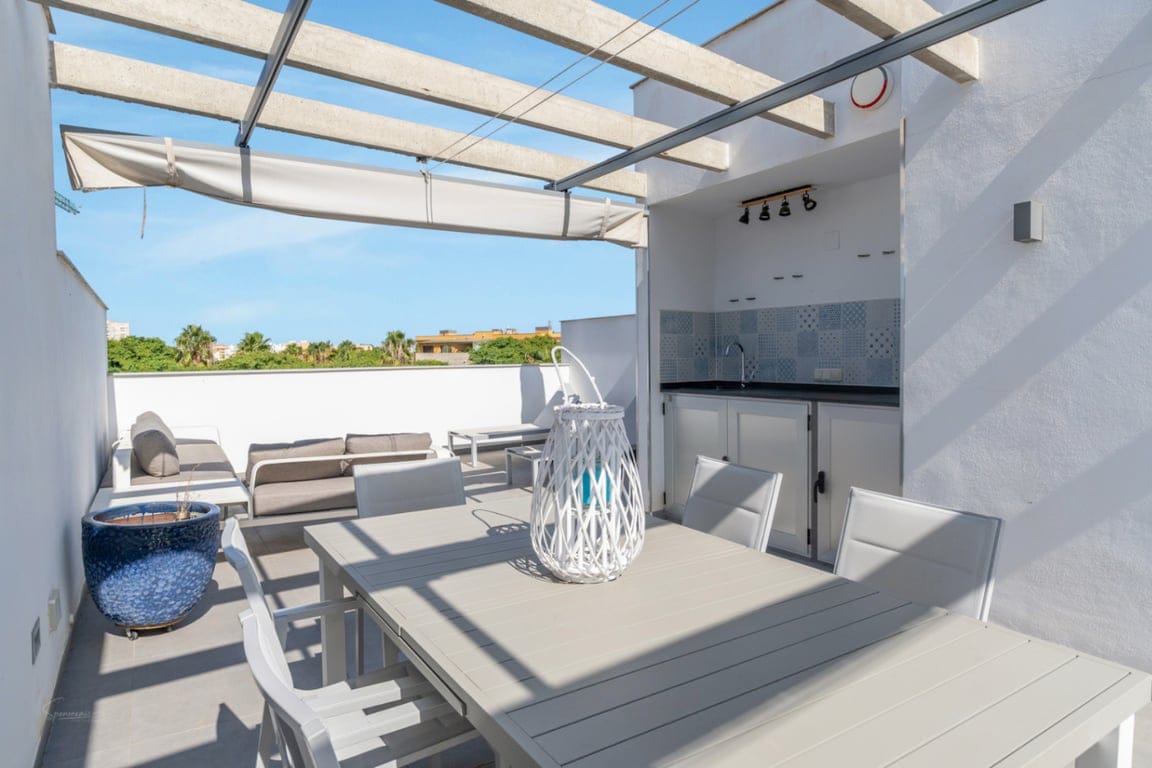 Modern 3-bedroom apartment with a large terrace. - Foto 15