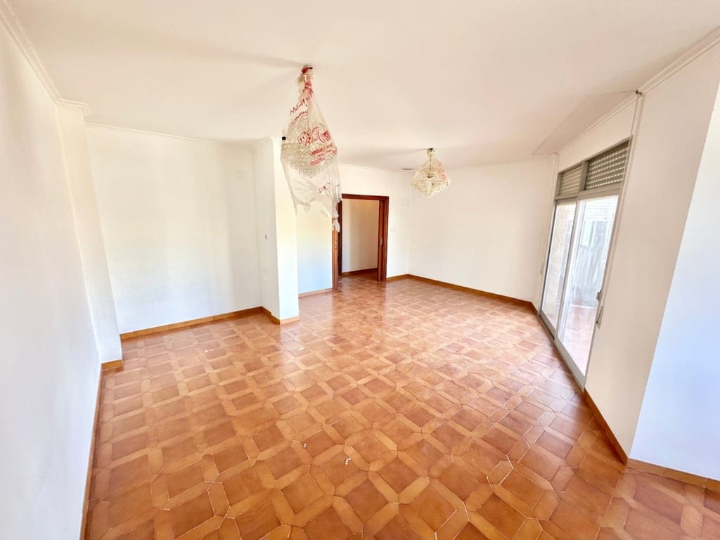 Opportunity: Building with 180 m² Garden and Rooftop with Sea Views - Foto 23