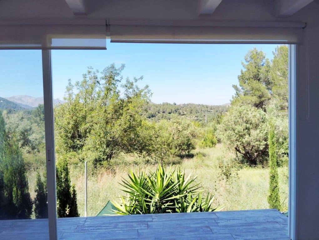 Renovated country house in Parcent: tranquility, fenced plot, nature, and comfort in a privileged setting. - Foto 11