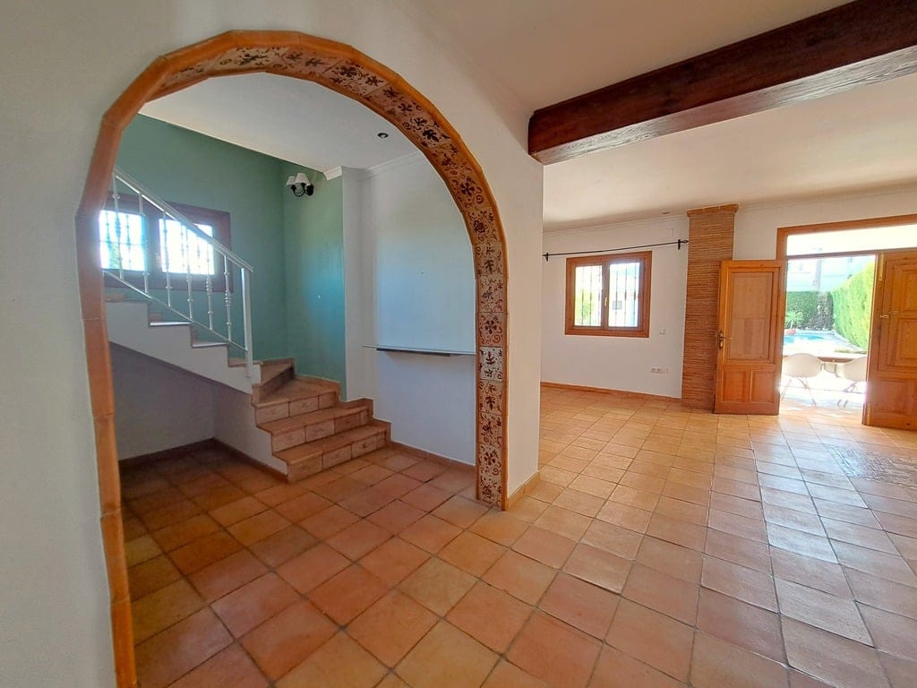Family villa with pool for sale in Orba - Foto 27