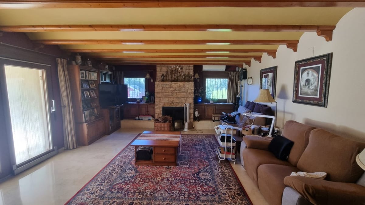 Country House with Pool, Garage, and Lots of Land in Pedreguer - Foto 8