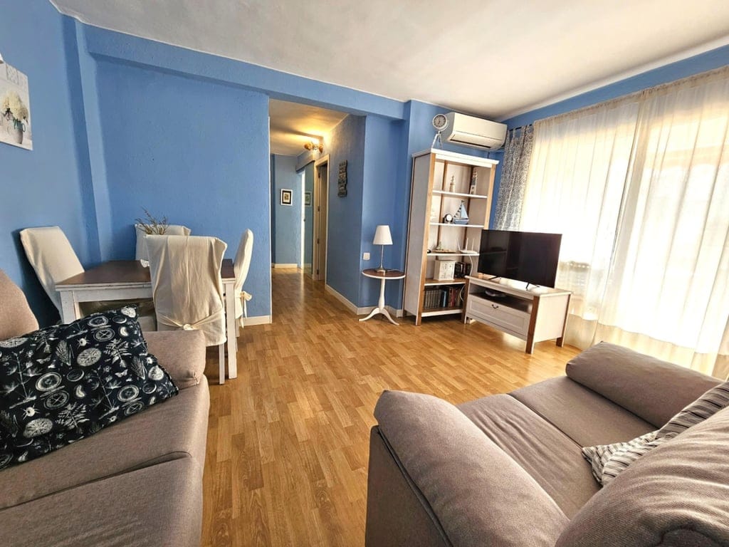 Fabulous and Bright Apartment in the beach - Foto 8