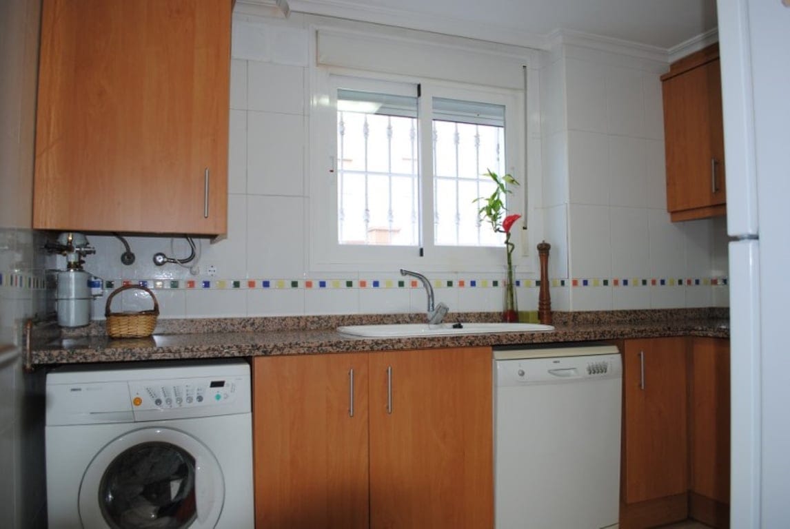 Apartment in Denia on the ground floor with 2 bedrooms and a private terrace for sale. - Foto 20