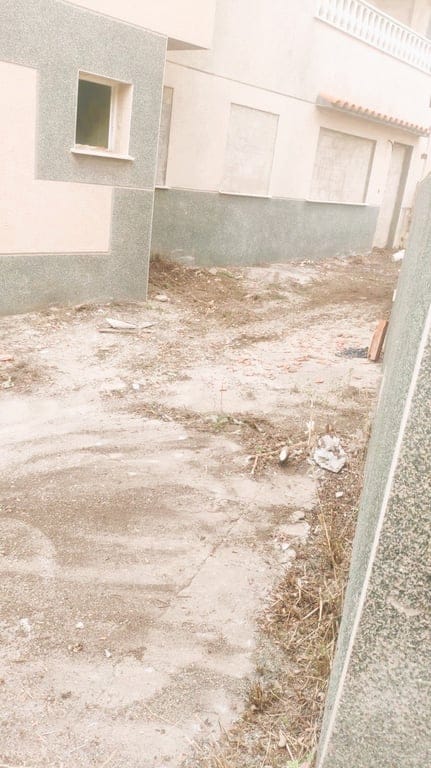 Ensemble de parcelles urbaines avec 6 logements en coin à 4 rues – Grande opportunité d'investissement dans la zone côtière. - Foto 5