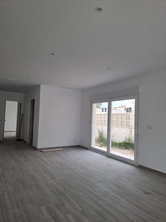 Newly built chalet/villa for sale with 3 bedrooms and a pool. - Foto 7