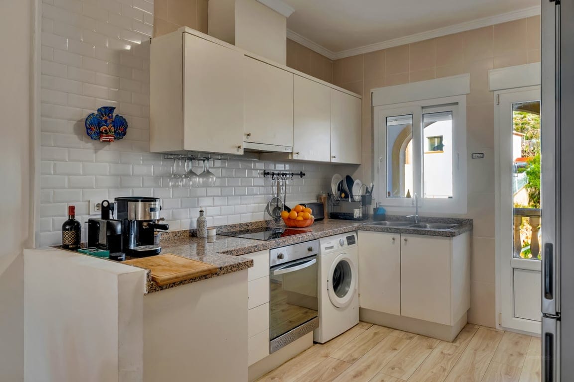 Townhouse with a large south-facing terrace and pool. - Foto 13