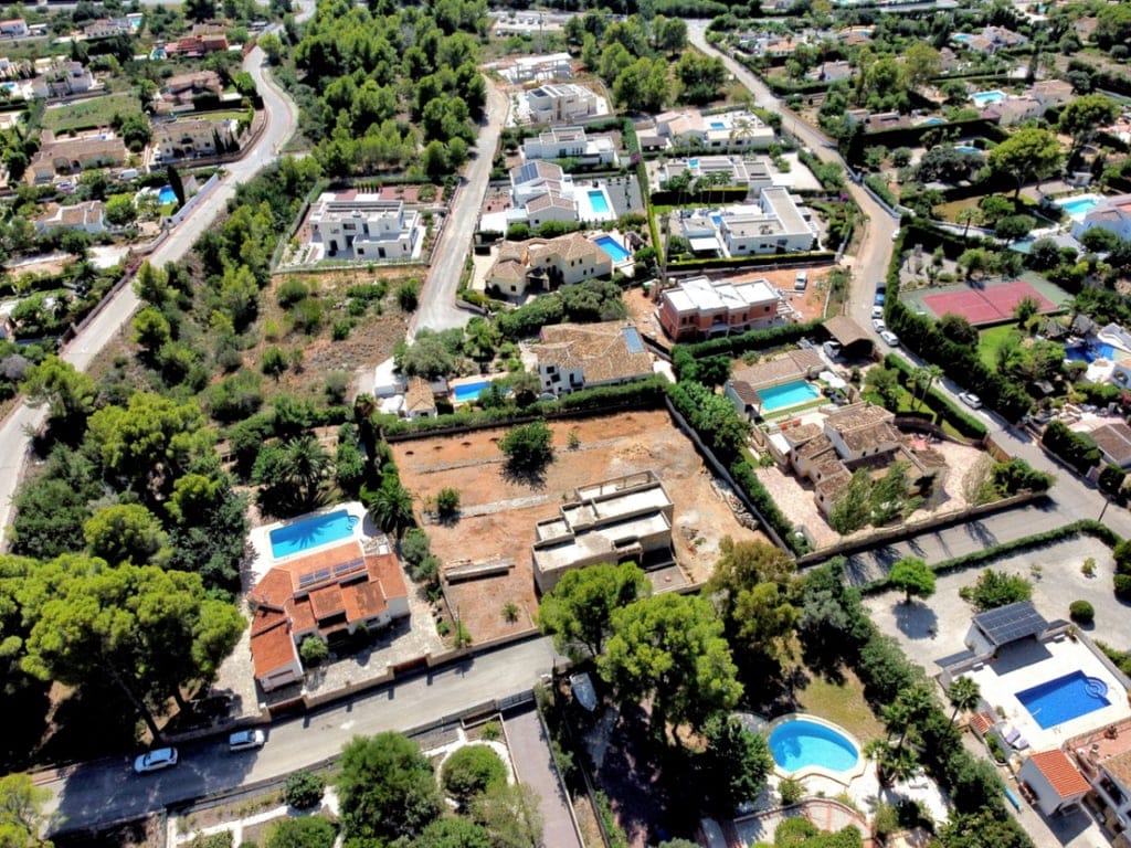 Eigendom met een groot perceel, met een te voltooien constructie, in een gewilde buurt van Jávea. - Foto 36