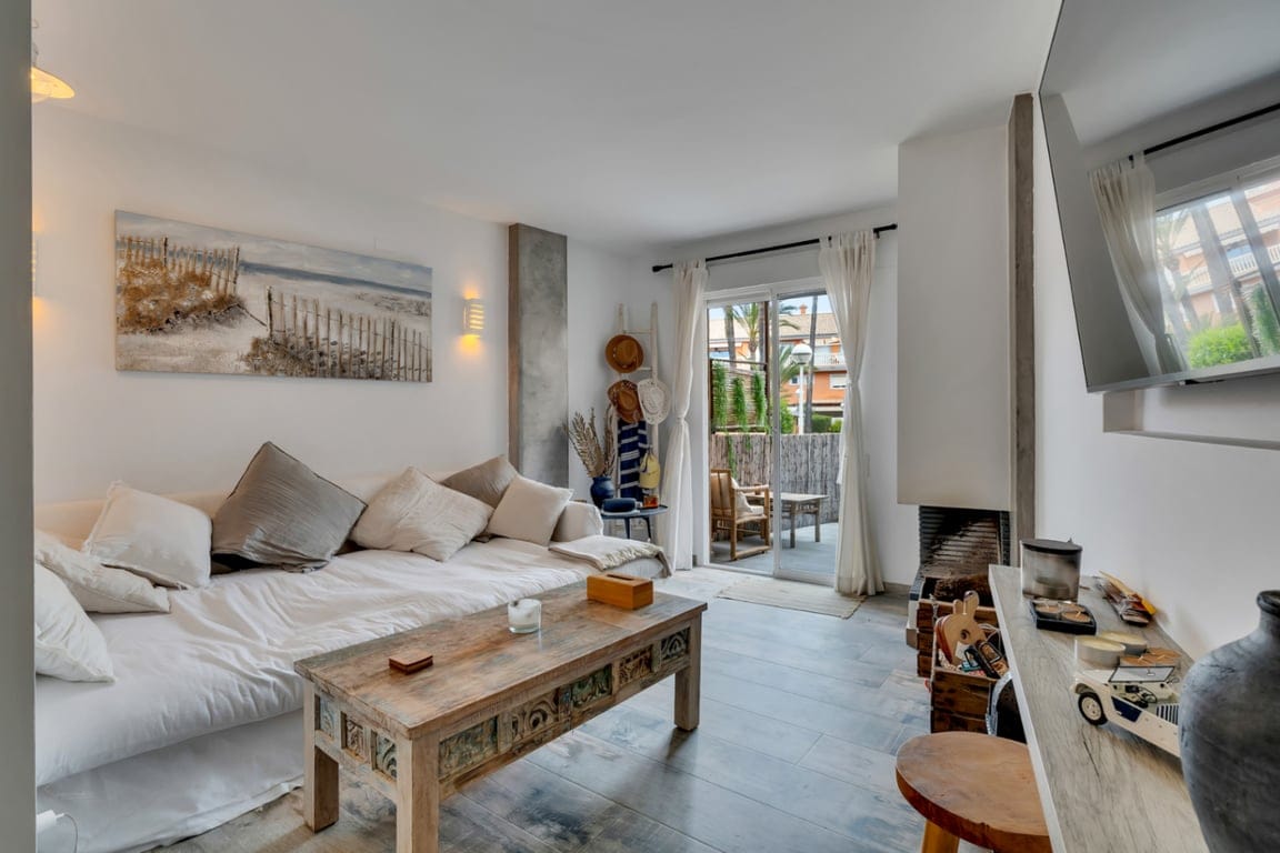 Apartamento reformado con piscina cerca del mar - Foto 3