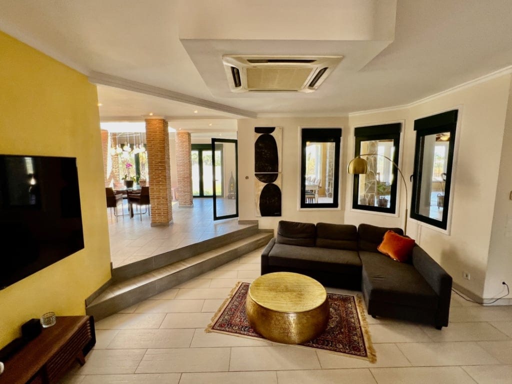 Luxuriöse Villa in der Nähe des Golfclubs in La Sella. - Foto 17