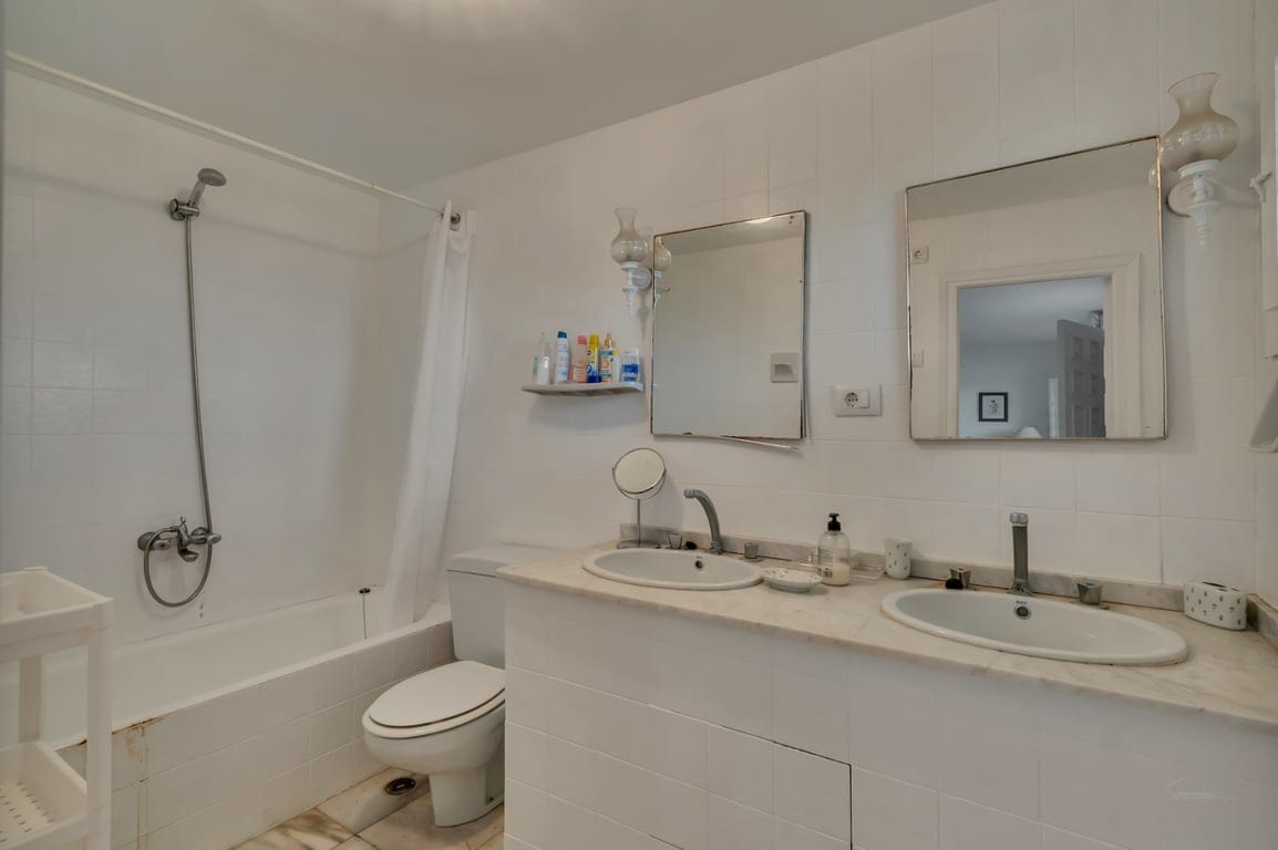 Stunning villa with amazing sea views in the El Tosalet urbanization. - Foto 29