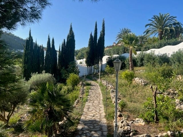 For sale, sunny plot in Dénia, Montgó.