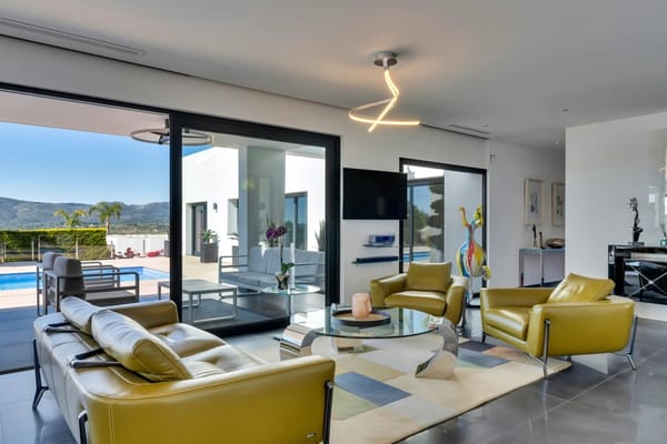 Exclusiva villa moderna con impresionantes vistas abiertas en una demandada zona de Jávea - Foto 15